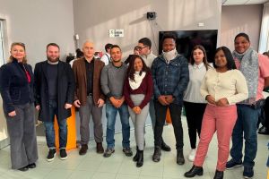 Loyola visita el Instituto Lazzaro Spallanzani en Italia