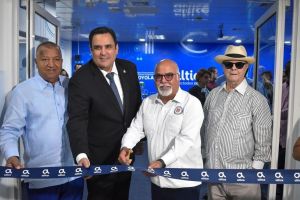 Loyola y Altice inauguran moderna sala de Telepresencialidad