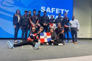 Equipo Armstrong del IEESL obtiene el premio Safety Award en la competencia de la NASA 2024